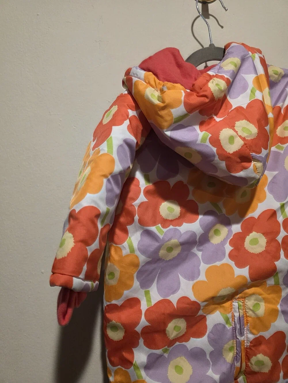 Marimekko infant floral snowsuit, bunting, and puffer pram in size 68 / 6 Months